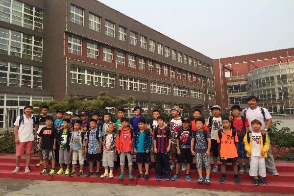 北京市新英才学校小学部足球队——赴日夏训及比赛