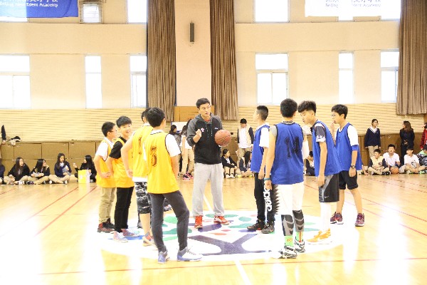 新英才学校第八届中学生篮球赛系列报道