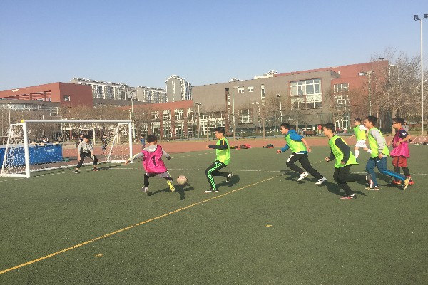 北京市新英才学校AP中心第八届足球比赛--初中