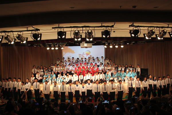 毕业，我们不说再见——《更上一层楼》2015届小学毕业典礼