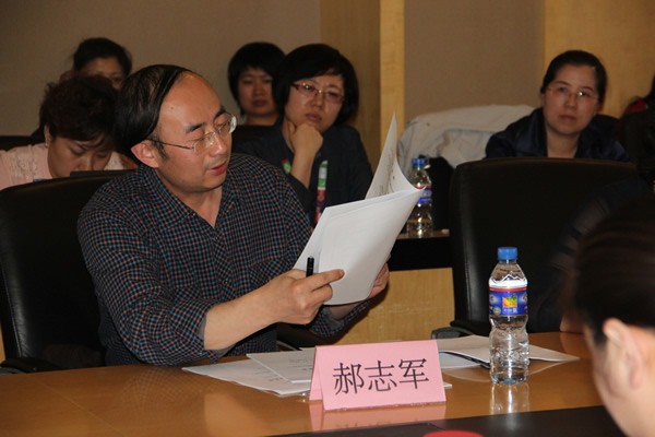 2013-2014年度新英才学校教师科研课题第一次开题活动圆满完成