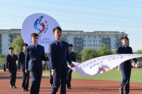 “探秘科技，放歌未来”——新英才学校第八届田径运动会重磅启幕