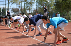 “探秘科技，放歌未来”——新英才学校第八届田径运动会赛场英姿