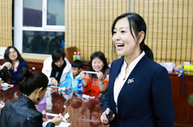 奇妙的色彩之旅——教工美术欣赏沙龙