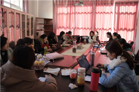 回顾总结  展望新年------新英才幼儿园班主任总结会
