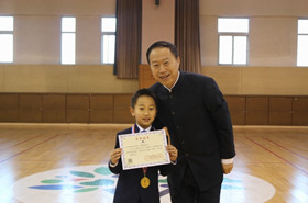 数学竞赛传捷报