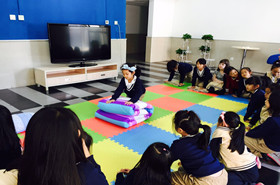 小手拉大手