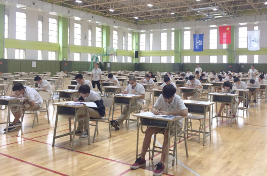 剑桥国际考评部巡考官莅临剑桥中心 盛赞大考组织严谨有序历年成绩优异